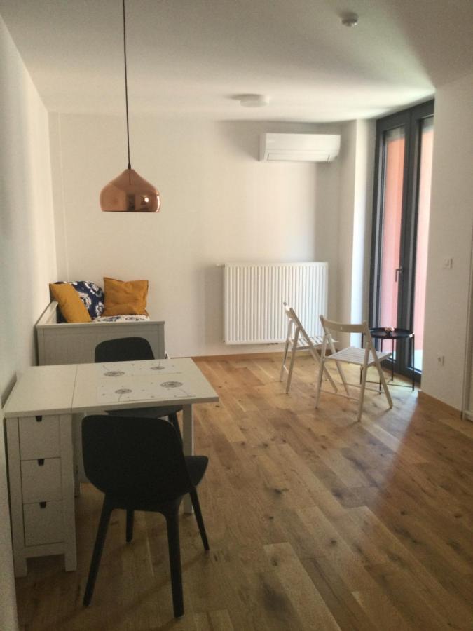 Lovely Studio Appartment With Patio Near The Sea Koper Exterior photo